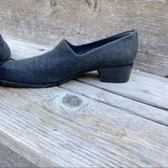 Stuart Weitzman Gray Wool chunky heel loafers 9.5 - Picture 6 of 9